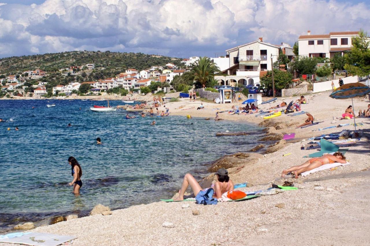 Family Friendly Seaside Apartments Razanj, Rogoznica - 10373 外观 照片