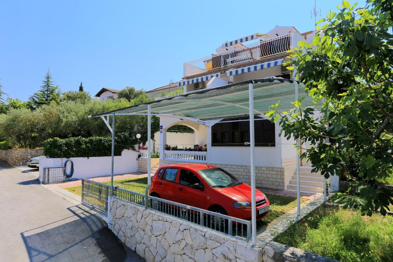 Family Friendly Seaside Apartments Razanj, Rogoznica - 10373 外观 照片