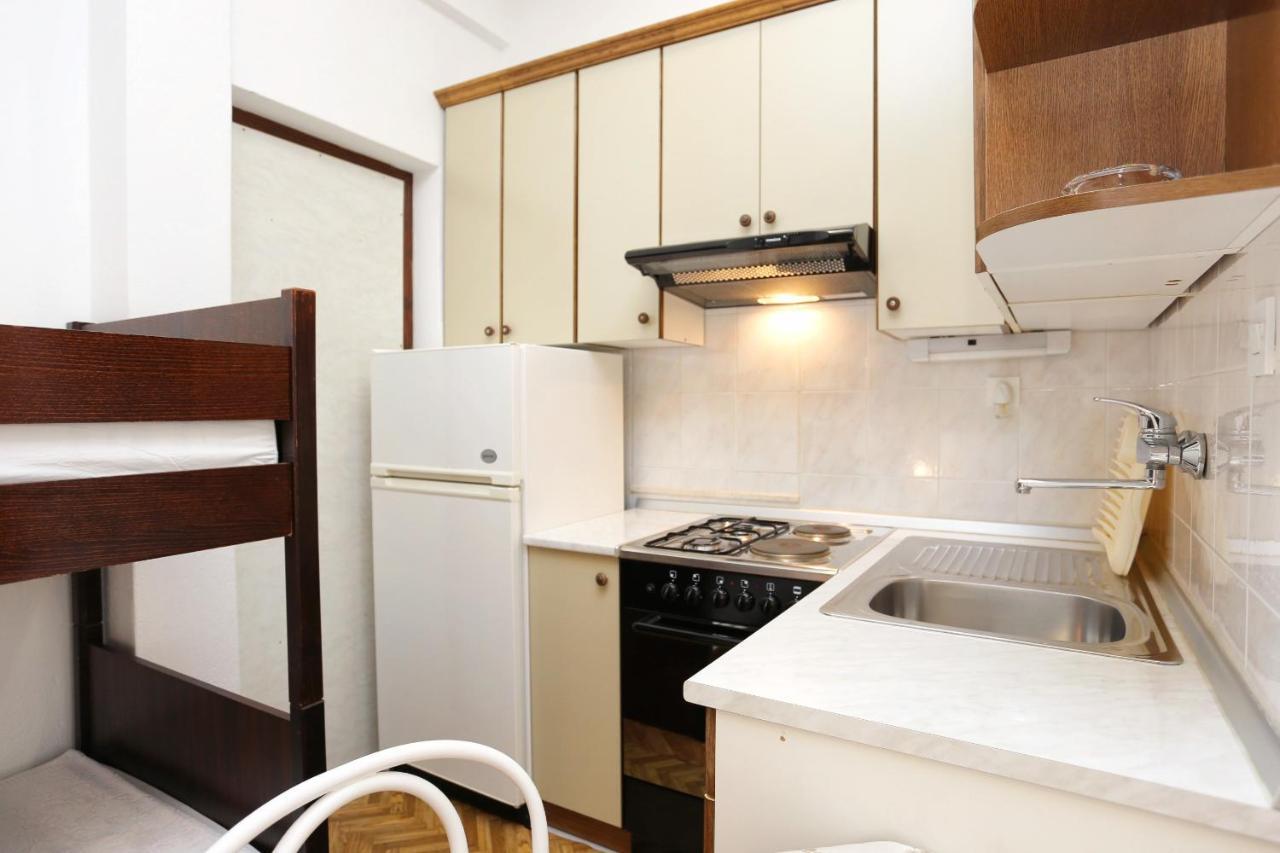 Family Friendly Seaside Apartments Razanj, Rogoznica - 10373 外观 照片