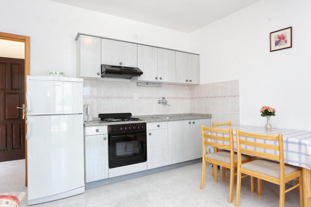Family Friendly Seaside Apartments Razanj, Rogoznica - 10373 外观 照片