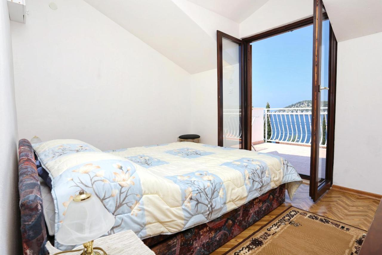 Family Friendly Seaside Apartments Razanj, Rogoznica - 10373 外观 照片
