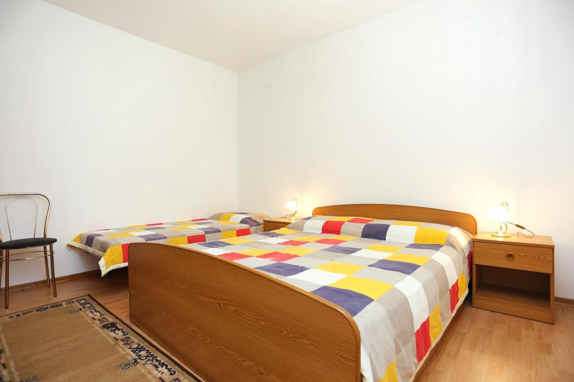 Family Friendly Seaside Apartments Razanj, Rogoznica - 10373 客房 照片