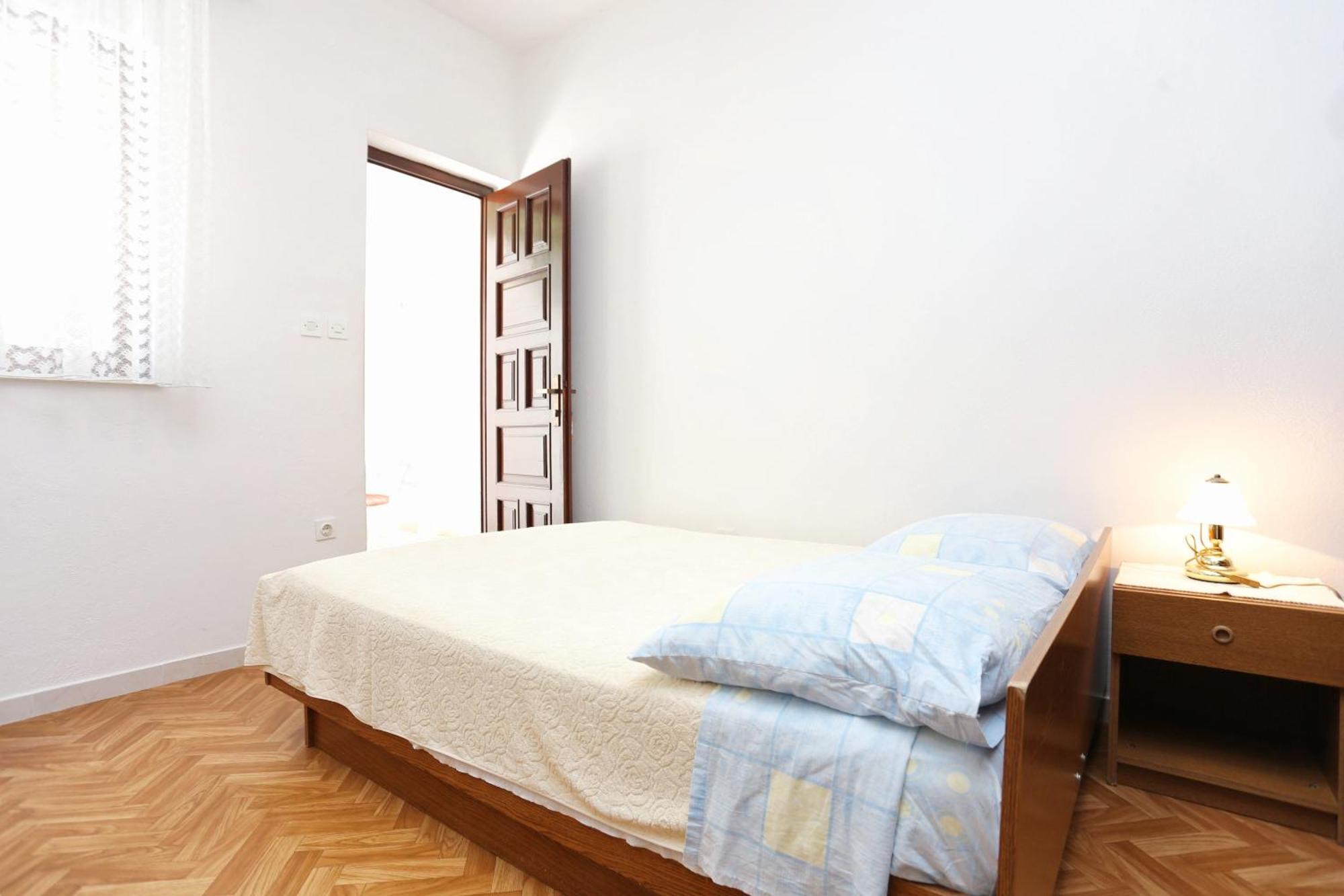 Family Friendly Seaside Apartments Razanj, Rogoznica - 10373 客房 照片