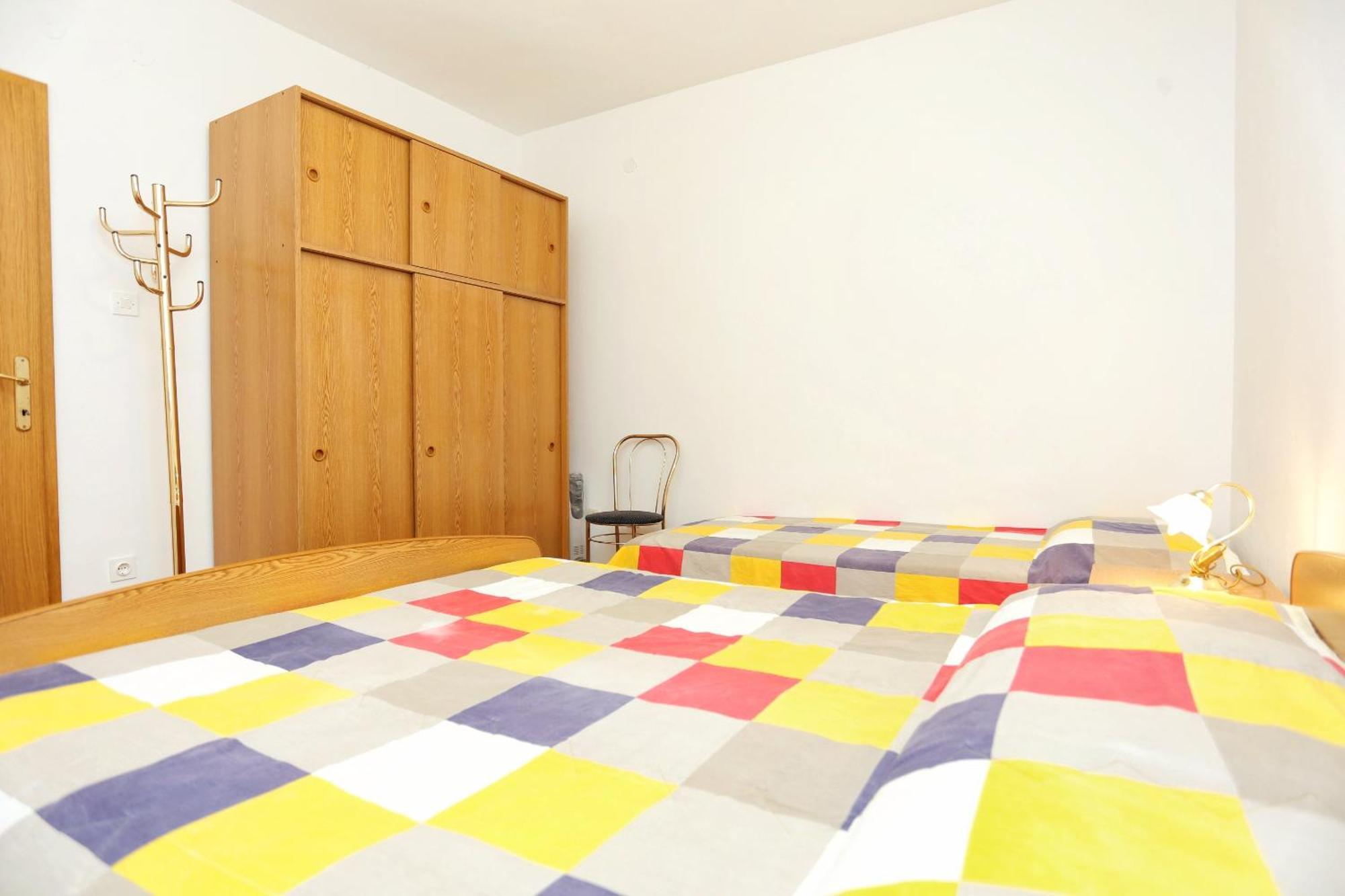 Family Friendly Seaside Apartments Razanj, Rogoznica - 10373 客房 照片