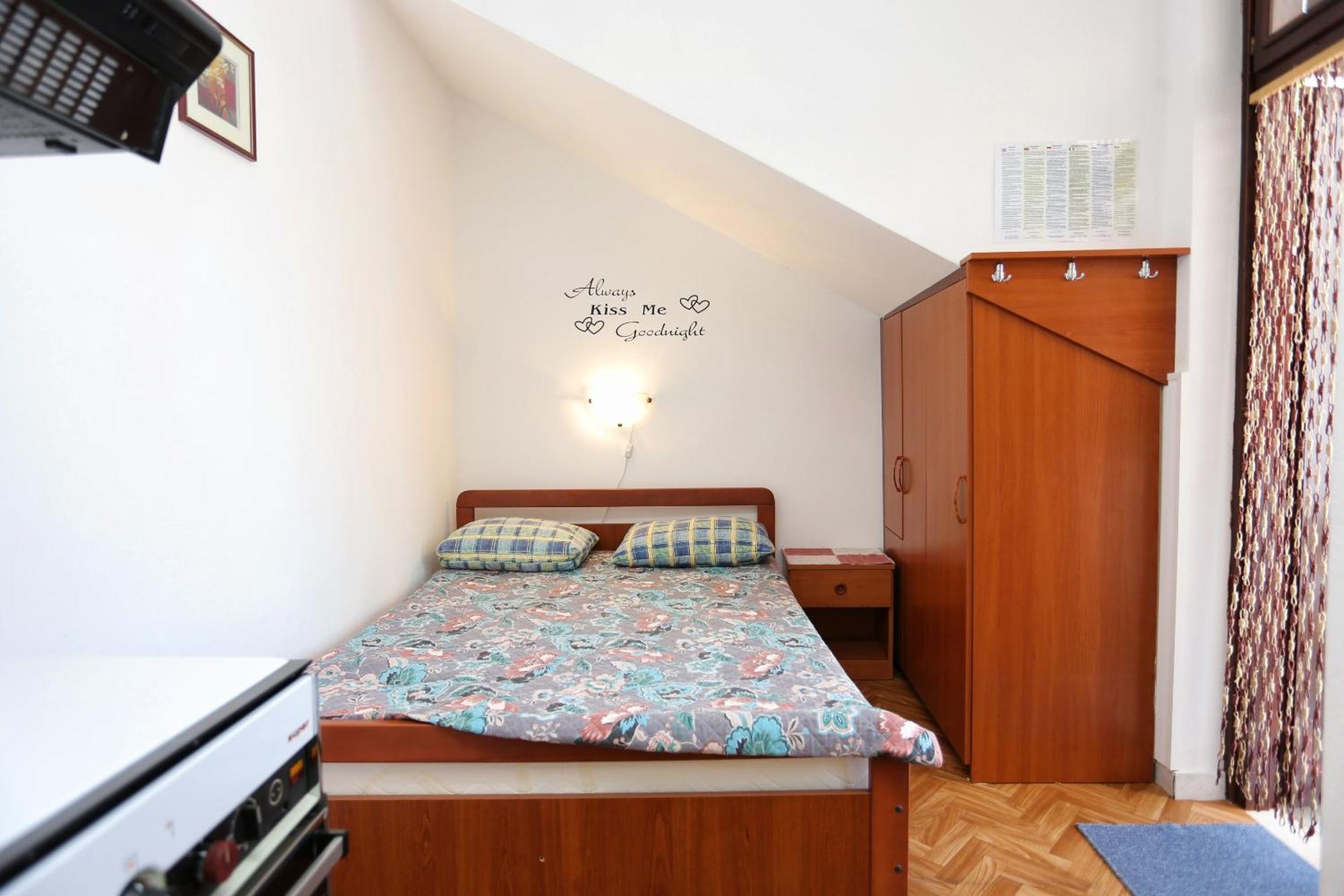Family Friendly Seaside Apartments Razanj, Rogoznica - 10373 客房 照片